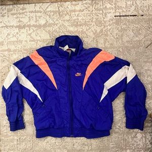 NIKE SIZE MEDIUM TRACK JACKET RETRO